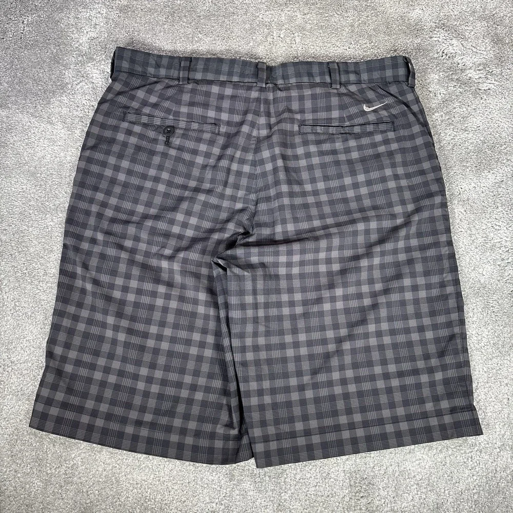 Nike‎ Golf Shorts Mens 34 Black Gray Plaid Dri Fit Performace Stretch Chino Logo